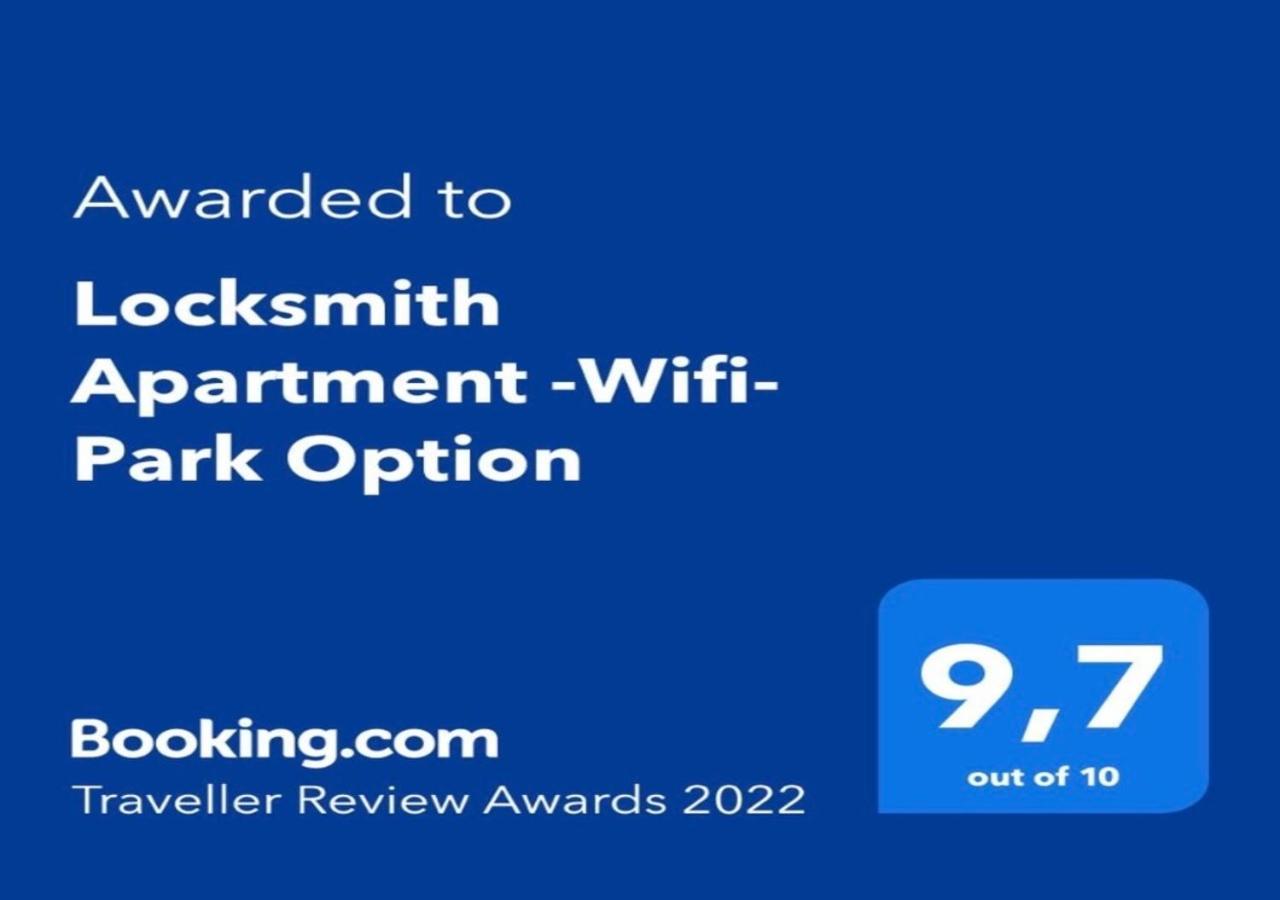 Locksmith Apartment - Park Option セビリア エクステリア 写真