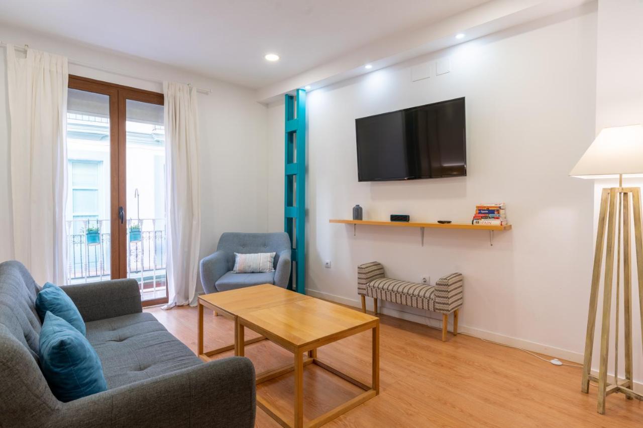 Locksmith Apartment - Park Option セビリア エクステリア 写真