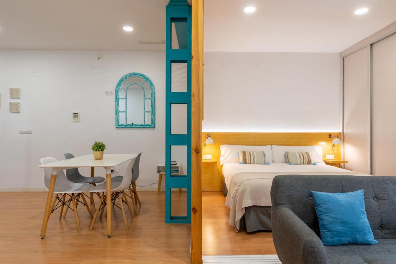 Locksmith Apartment - Park Option セビリア エクステリア 写真