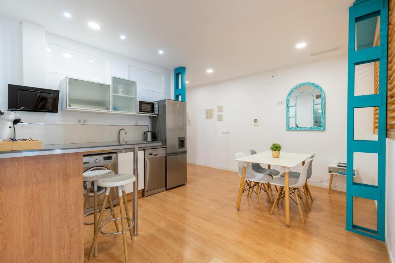 Locksmith Apartment - Park Option セビリア エクステリア 写真