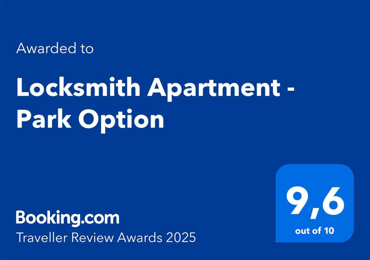 Locksmith Apartment - Park Option セビリア エクステリア 写真
